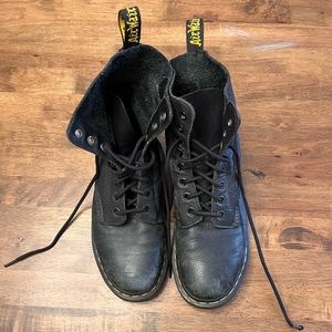 Doc marten combat boot